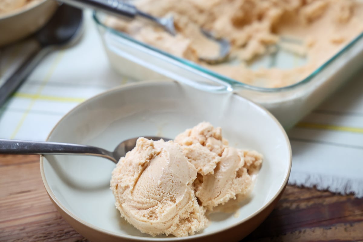 peach ice cream